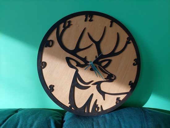 Wooden Deer Wall Clock – Rustic Stag Wall Décor in 4 Sizes