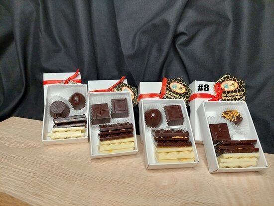 Bee products in chocolate (4)