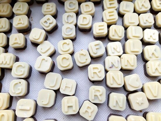 Chocolate Letter (100 g/3.5oz)