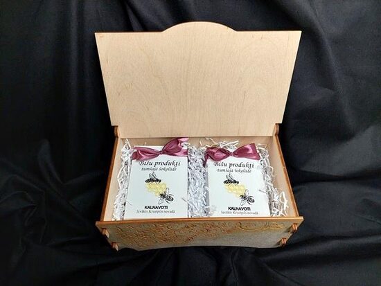 Personalized Wooden Gift Box with Chocolates