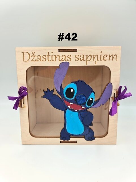 Personalised wooden savings box with custom engraving Nr.3