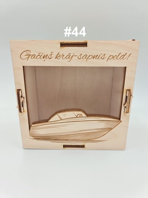 Personalised wooden savings box with custom engraving Nr.3