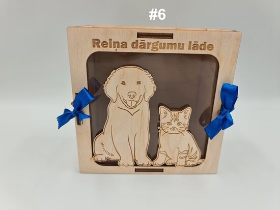 Personalised wooden savings box with custom engraving Nr.3