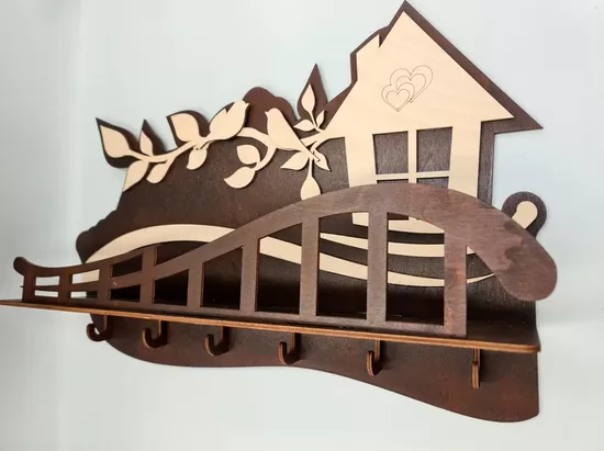 Personalized Wooden Key Holder: Rustic Family Name Wall Decor