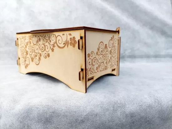 Personalized Floral Engraved Birch Keepsake Box: Hinged Wooden Gift